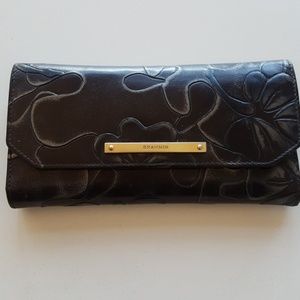 Brahmin wallet